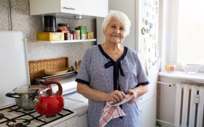 When Should a Person With Dementia Stop Living Alone? Know The Right Time To Help Your Loved One